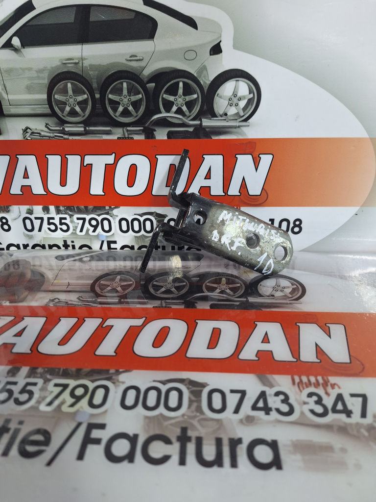 Balama dreapta fata Mitsubishi Outlander 2 (2006->) 2.4 Motorina 2016
