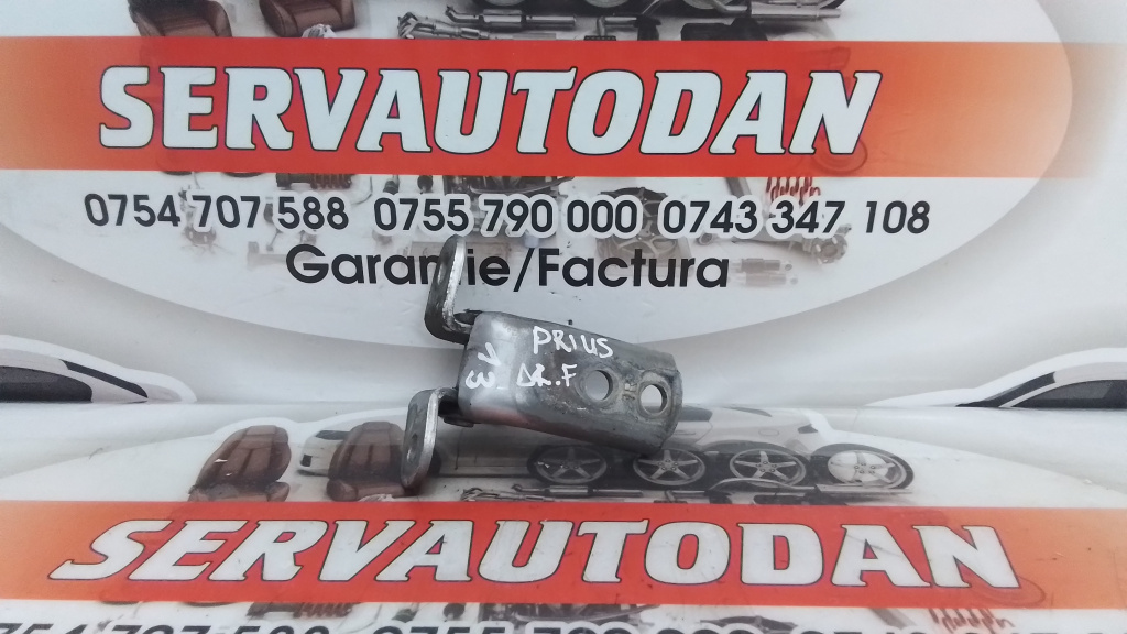 Balama dreapta fata Toyota Prius C (2012->) 1.8 Hybrid 2016