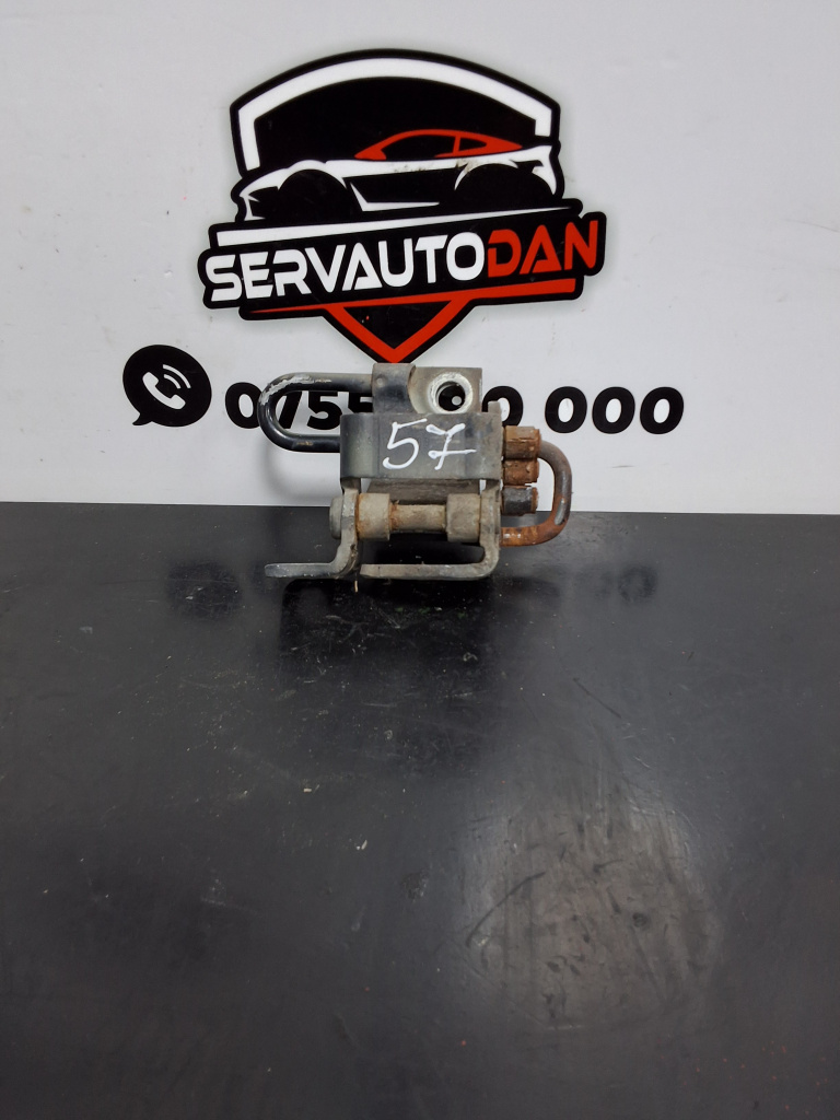 Balama dreapta fata Volkswagen Jetta 5 (2005-2010) 1.9 Motorina 2008, PARTEA DE JOS