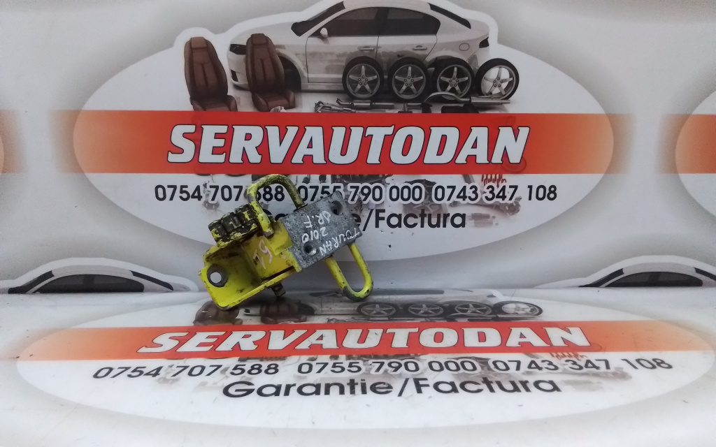 Balama dreapta fata Volkswagen Touran facelift (2006-2010) 2.0 Motorina 2010, PARTEA DE JOS