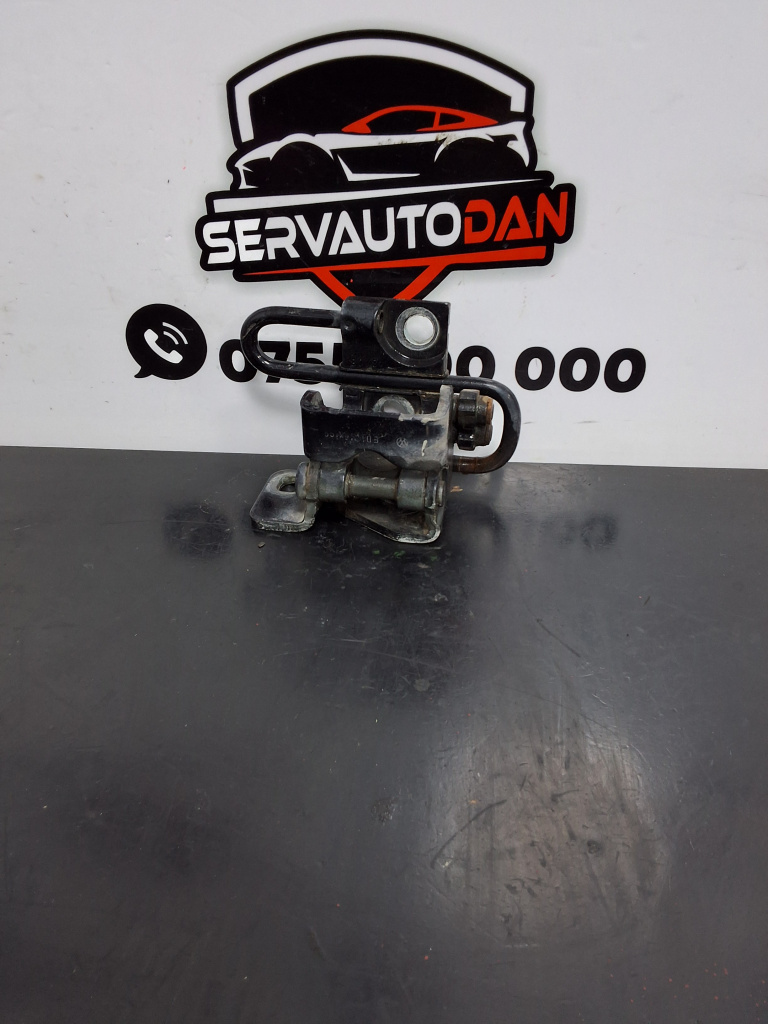 Balama dreapta spate Volkswagen Jetta 5 (2005-2010) 1.9 Motorina 2008, PARTEA DE JOS