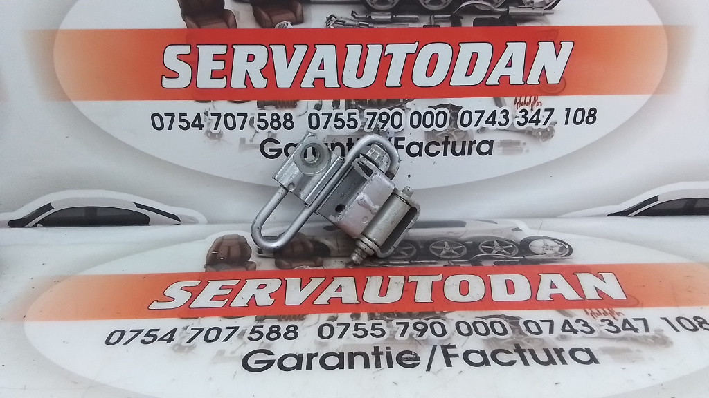 Balama dreapta spate Volkswagen Touran (2003-2006) 2.0 Motorina 2004, JOS