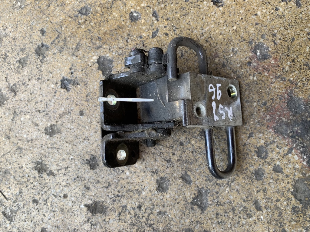 Balama inferioara usa dreapta spate Volkswagen VW Bora [1998 - 2005] Sedan 1.9 TDI MT (150 hp) (1J2)