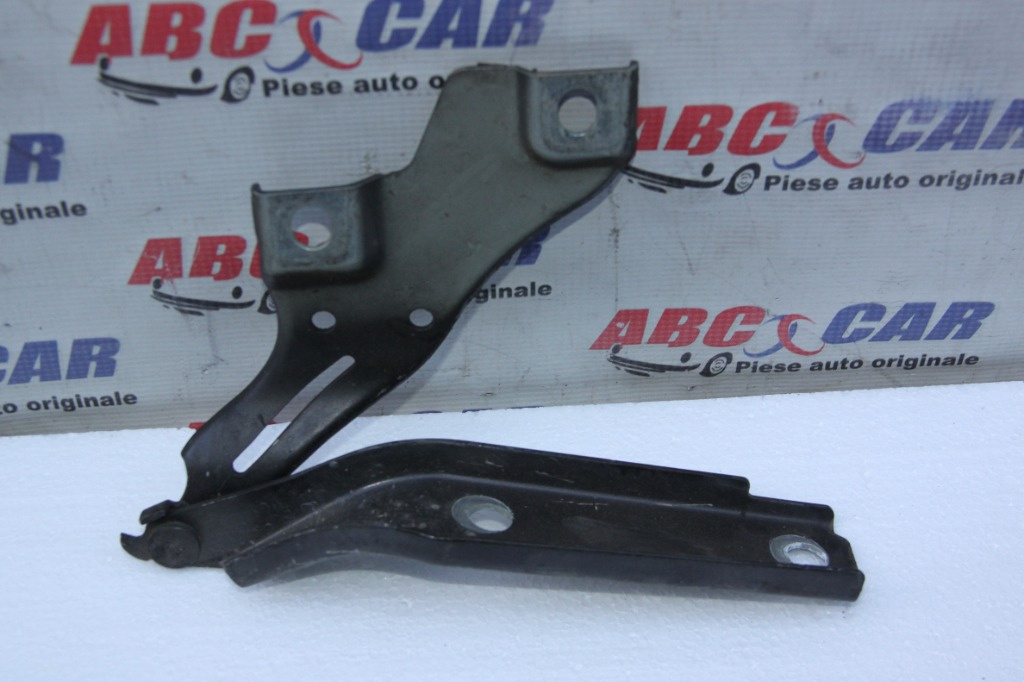 Balama stanga capota fata VW Passat B8 2015-prezent cod: 3G0823301