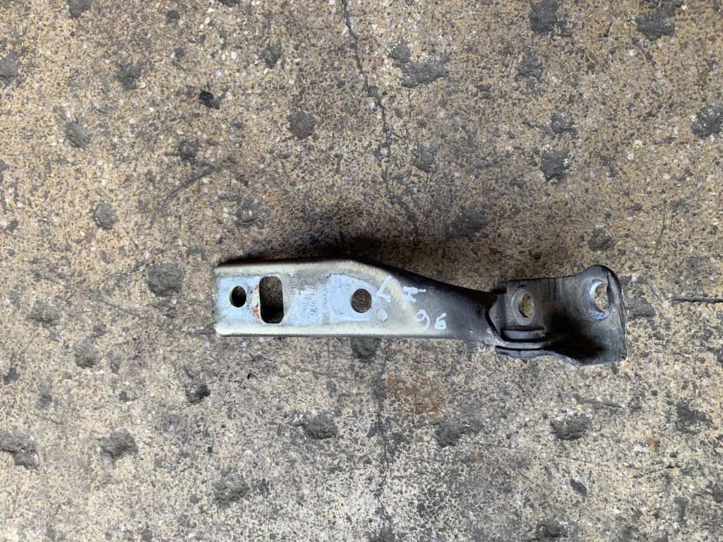 Balama stanga capota motor Volkswagen VW Bora [1998 - 2005] Sedan 1.9 TDI MT (150 hp) (1J2)