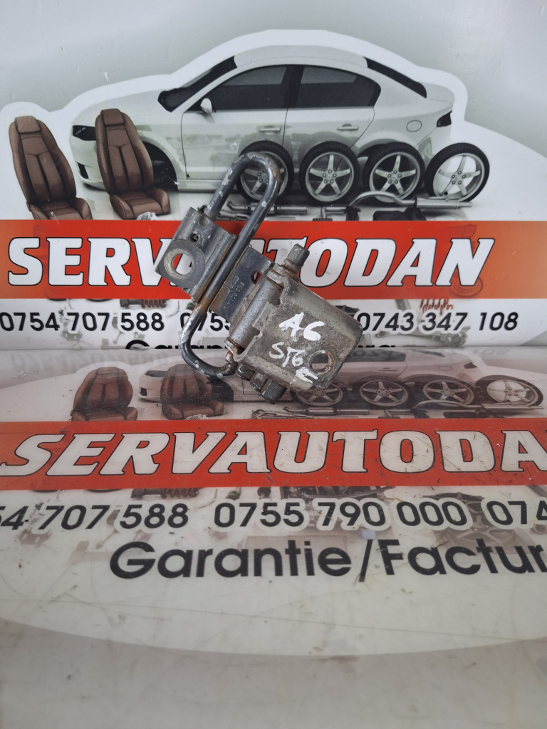 Balama stanga fata Audi A6 (2004-2011) [4F2, C6] 2.0 Motorina 2006, 8E0831411B / PARTEA DE JOS
