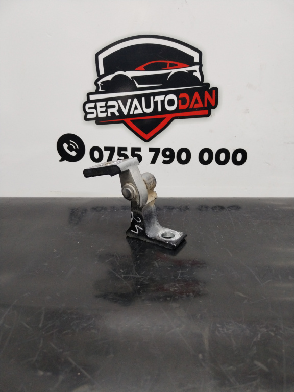 Balama stanga spate Audi A8 (2009-2017) [4H] D4 3.0 Motorina 2014, PARTEA DE JOS / 4H0831401