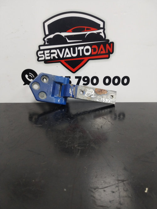Balama stanga spate Volkswagen Caddy 2 (1995-2004) 1.9 Motorina 2004, PARTEA DE JOS / 2K0827151A