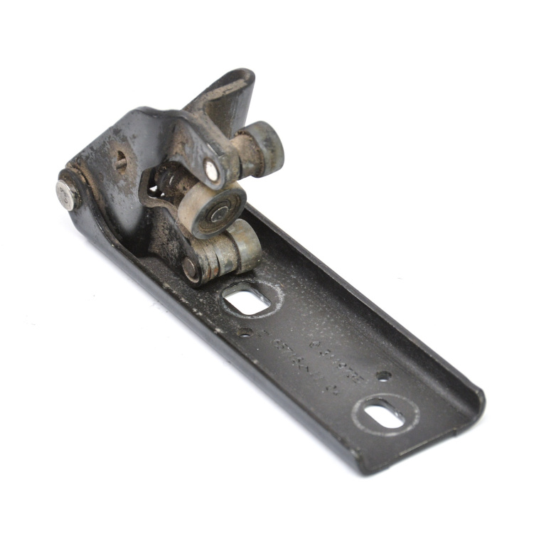 Balama Usa Culisanta Stanga Opel Vivaro A 2001-2014 311973E
