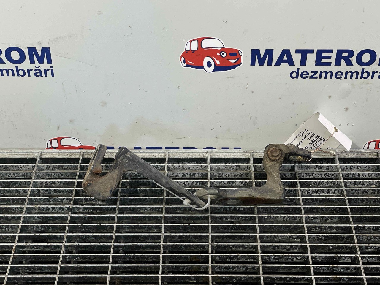 BALAMA USA FATA FORD FOCUS - - (2008 2010)
