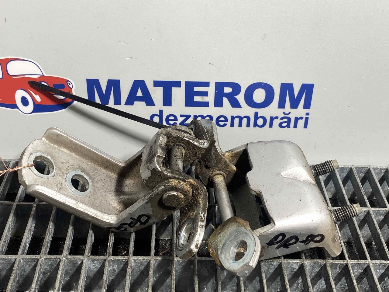 BALAMA USA SPATE NISSAN NAVARA - - (2010 2013)