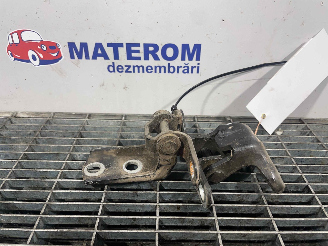 BALAMA USA SPATE TOYOTA HILUX - - (2015 