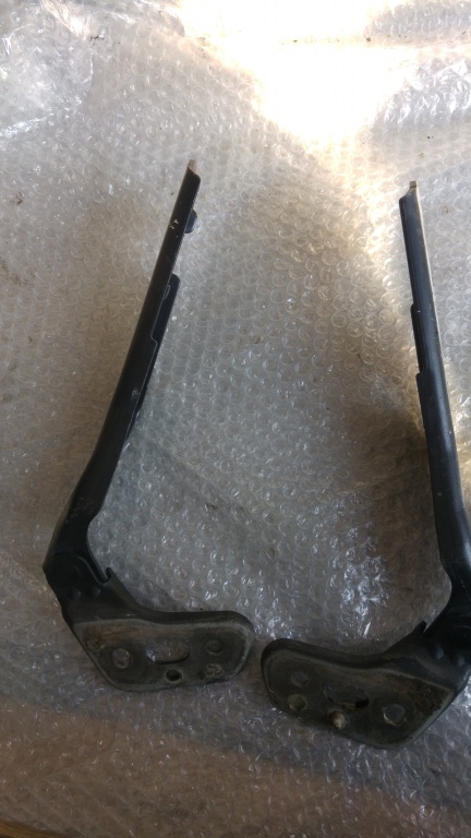 Balamale capota audi a6 4f2 c6 4f0823302 4f0823301