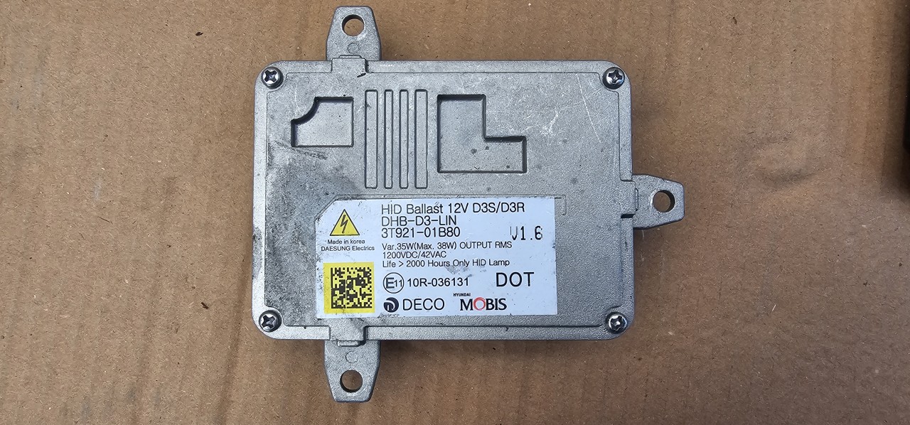 Balast Xenon Hyundai I30 / I40 /  Santa Fe / Kia Sorento 2014 2015 2016 2017