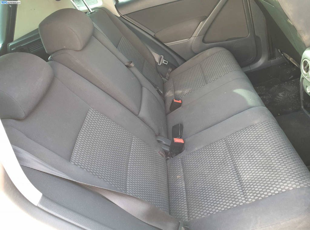 Bancheta cu Spatar Spate Pasageri Textil Volkswagen Tiguan 2007 - 2011 [K0478]