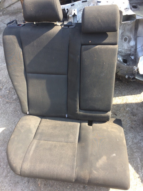 Bancheta dreapta spate Opel Astra H [2004 - 2007] Hatchback 1.7 CDTI MT (101 hp) (L48)