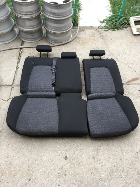 Bancheta Kia Ceed [facelift] [2010 - 2012] SW wagon 1.6 CRDi AT (116 hp)