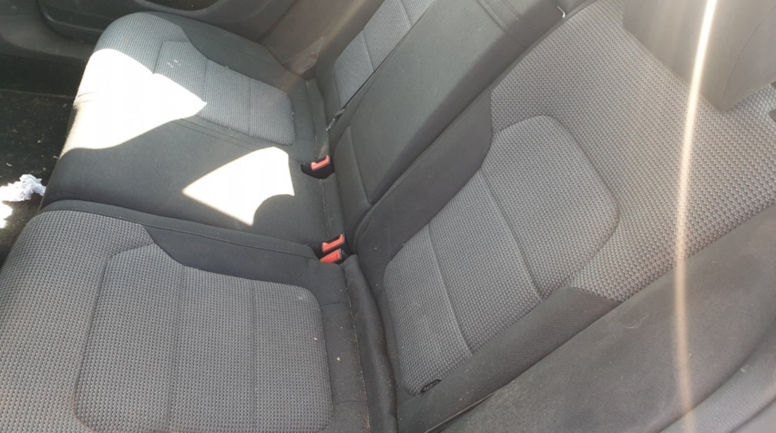 Bancheta Sezut cu Spatar Spate Pasageri Volkswagen Passat B7 Break Variant Combi 2010 - 2015