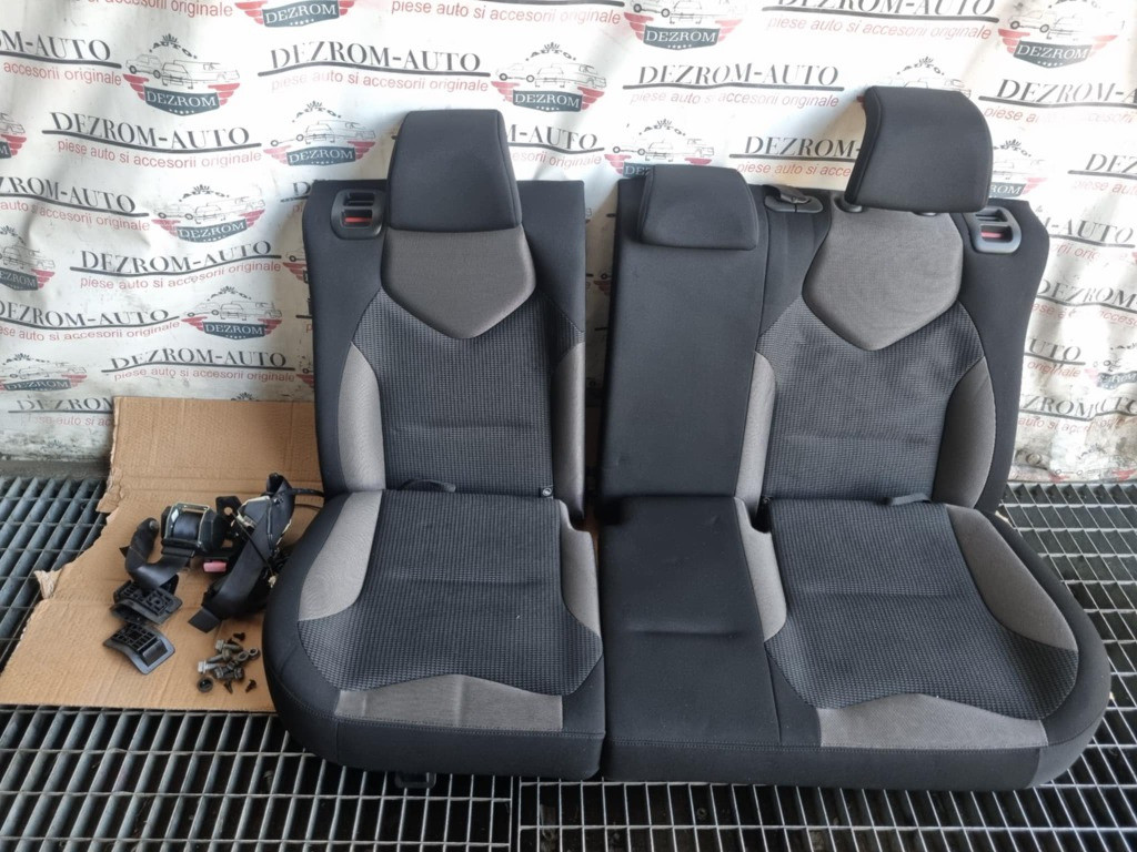 Bancheta spate cu centuri Peugeot 308 I Coupe