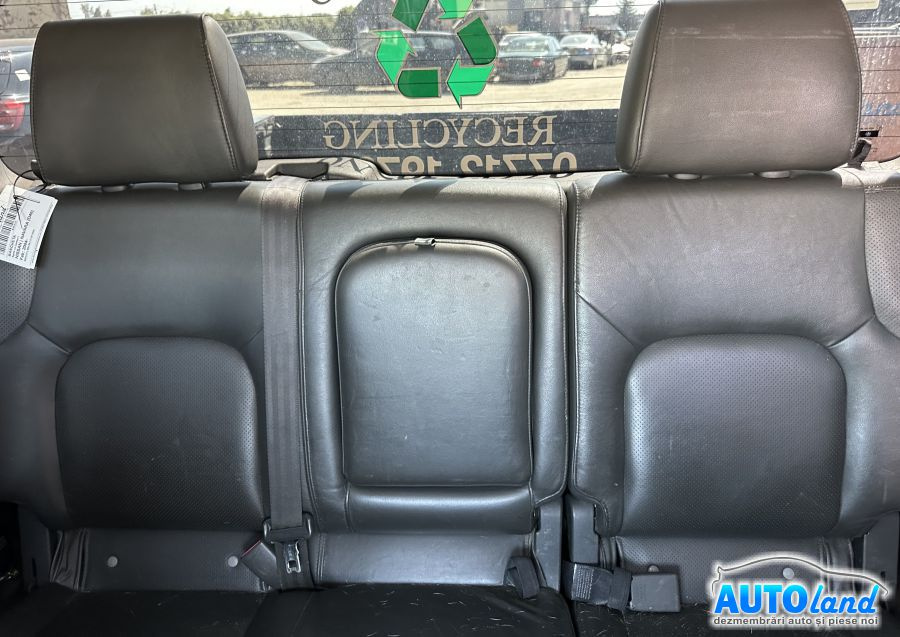 Bancheta Spate cu Centuri / Piele Neagra Perforata Nissan NAVARA D40 2004