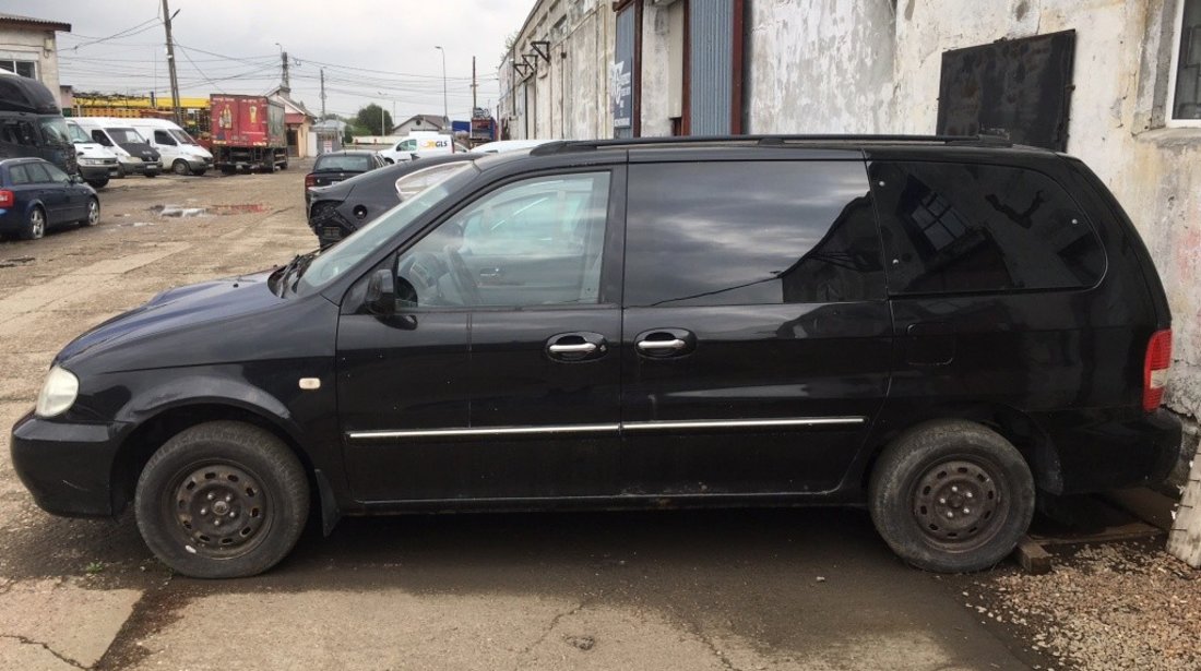 Bancheta spate Kia Carnival 2003 MONOVOLUM 2.9 CRDI