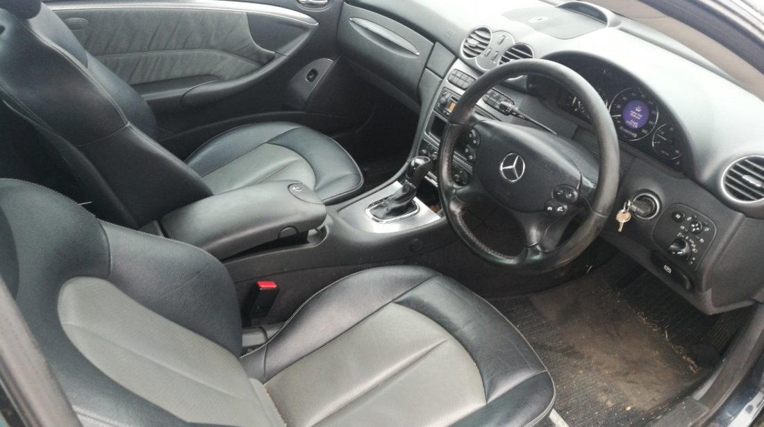 Bancheta spate Mercedes CLK C209 2004 COUPE CLK 270 CDI