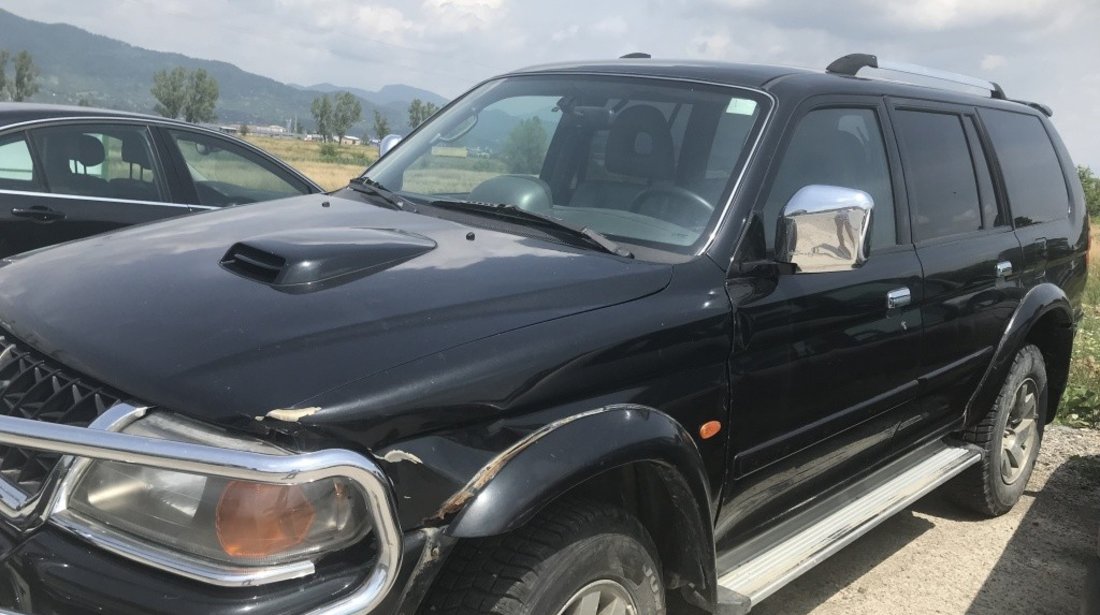 Bancheta spate Mitsubishi Pajero 2004 suv 2.5