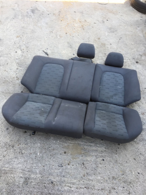 Bancheta spate Seat Leon [1999 - 2005] Hatchback 1.4 MT (75 hp) (1M1) 16V