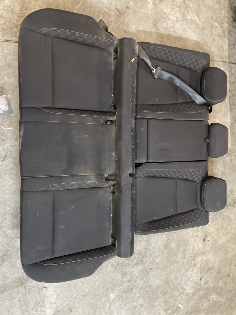 Bancheta spate Skoda Karoq 1.0 Benzina 2020