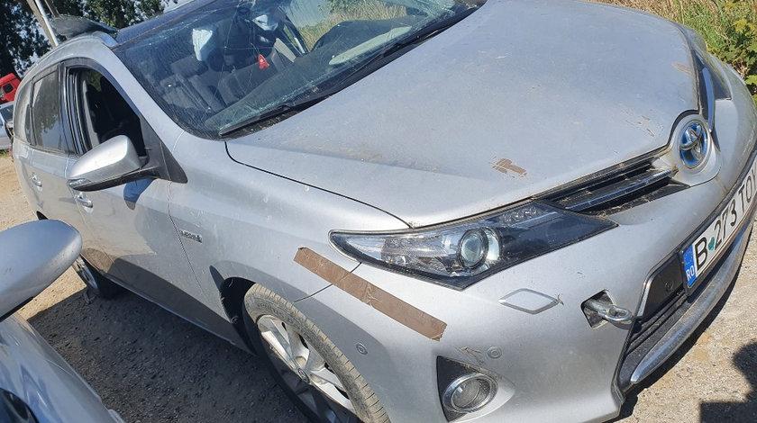 Bancheta spate Toyota Auris 2014 2 break 1.8 hybrid