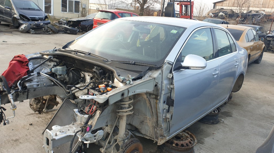 Bancheta spate Volkswagen Jetta 2007 Limuzina 2.0