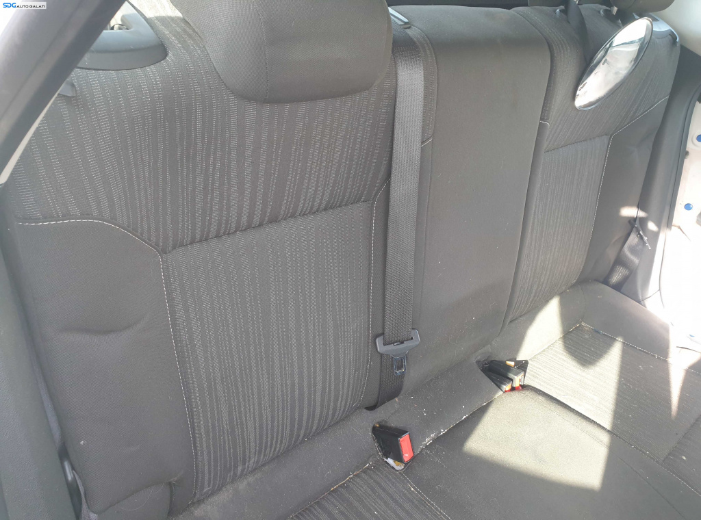 Bancheta Textil cu Spatar Rabatabil Opel Astra J Hatchback 2009 - 2016 [K3641]