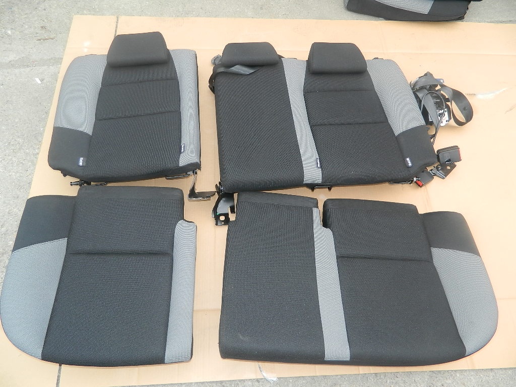 Banchete + centuri Peugeot 207 model 2009