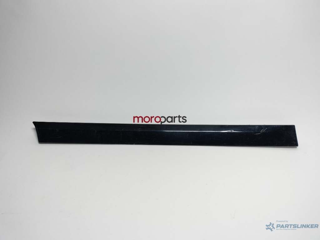 Bandou aripa dreapta spate inferior Audi A3 (8P1) Coupe 2003 2.0 FSI OEM 8P3853700B
