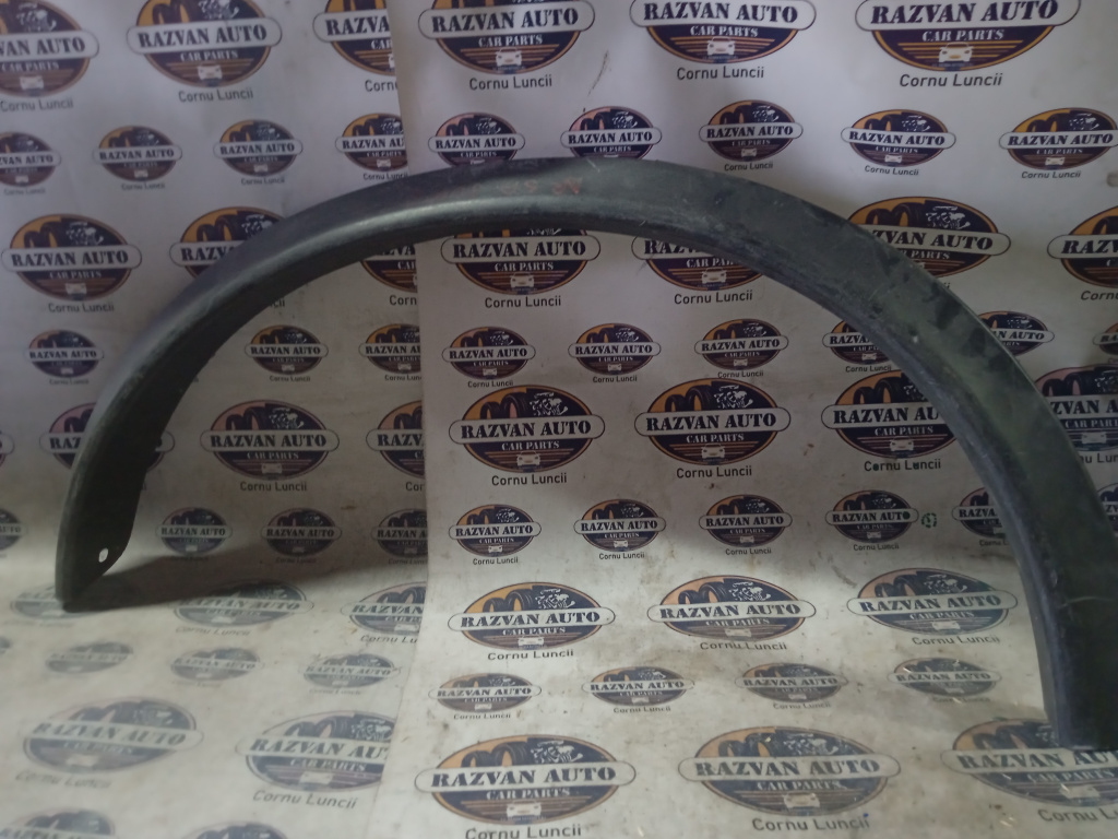 Bandou aripa dreapta spate Nissan Juke 2011