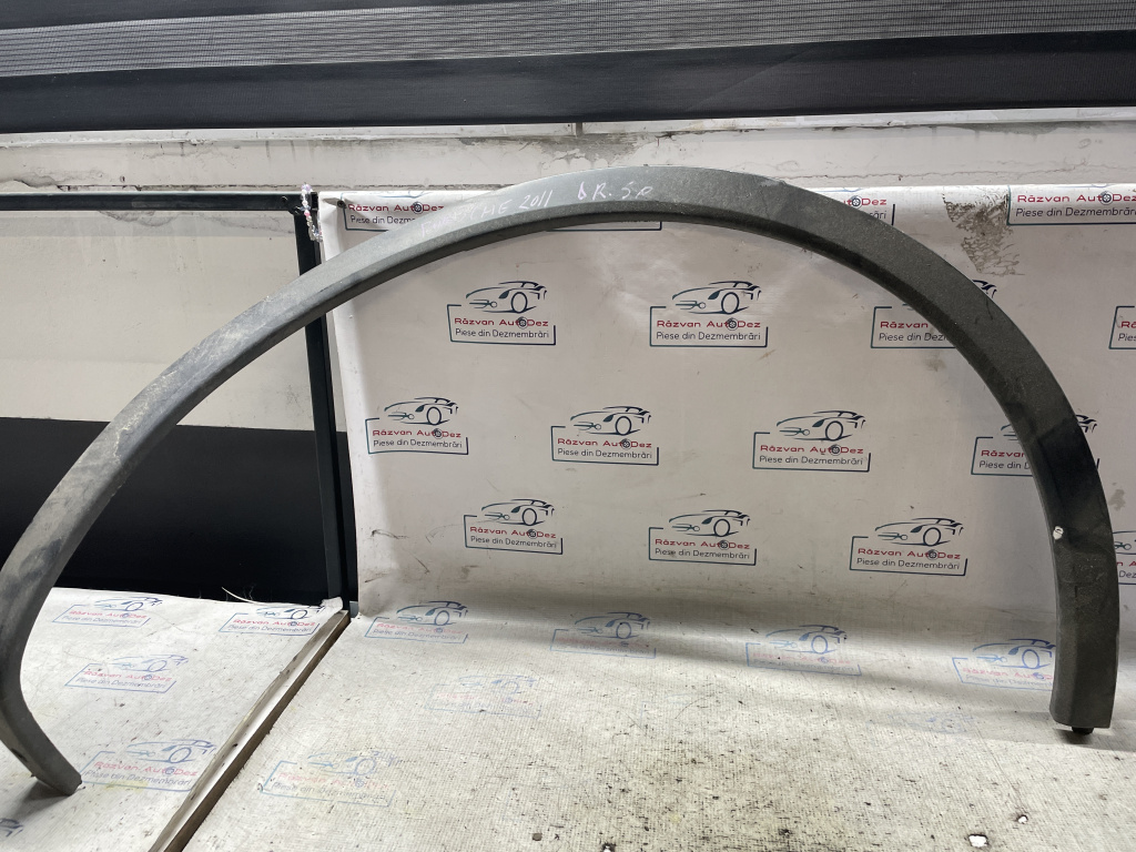 Bandou aripa dreapta spate Porsche Cayenne 2011
