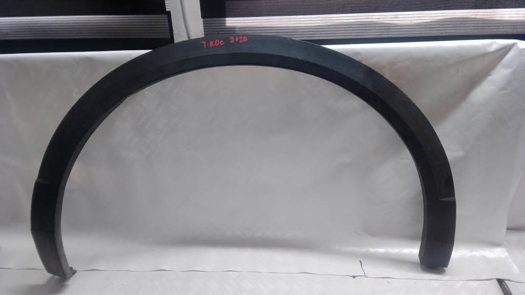 Bandou aripa dreapta spate Volkswagen T-Roc - Motorina 2020, 2GA854820E / MIC DEFECT