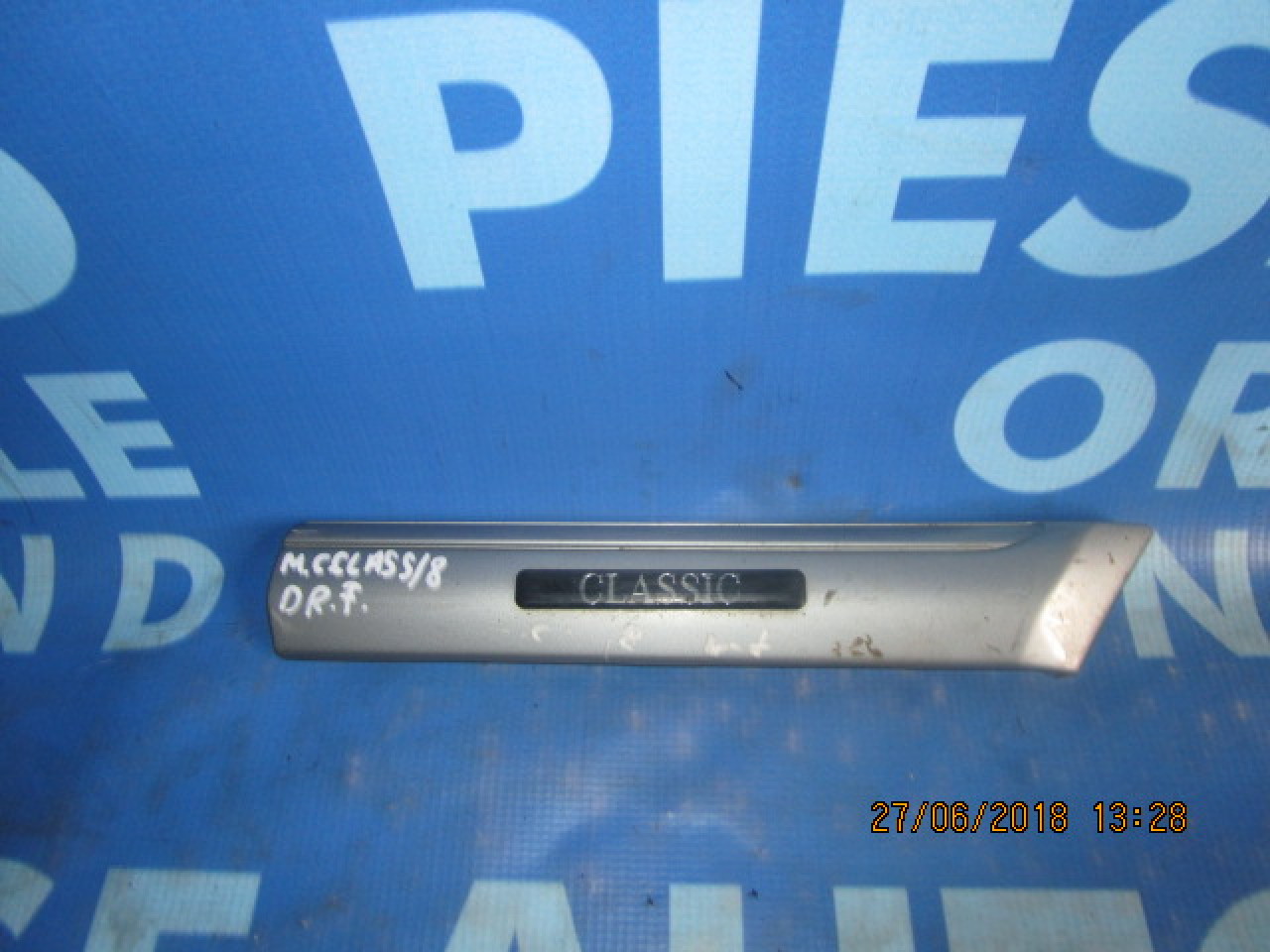 Bandou aripa Mercedes C220 W202;A2026907962 // A2026908062.