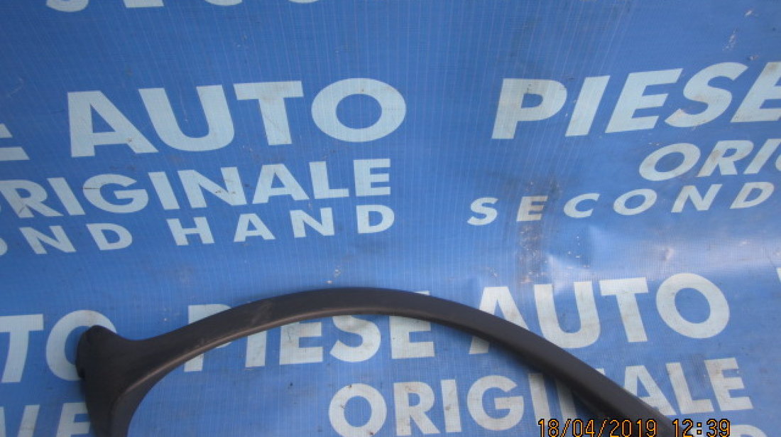 Bandou aripa Opel Corsa C; 09114713 (spate)