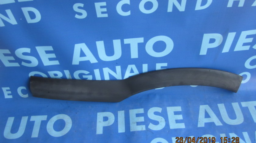 Bandou aripa Opel Zafira; 090597593 // 090597594 (spate)