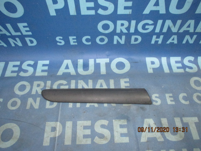 Bandou aripa Renault Clio 2004;  8200072239 // 8200072240