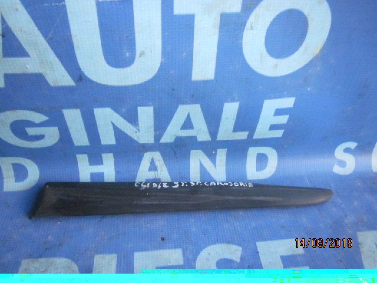 Bandou aripa Renault Clio ; 8200289931C // 8200289933C (spate)