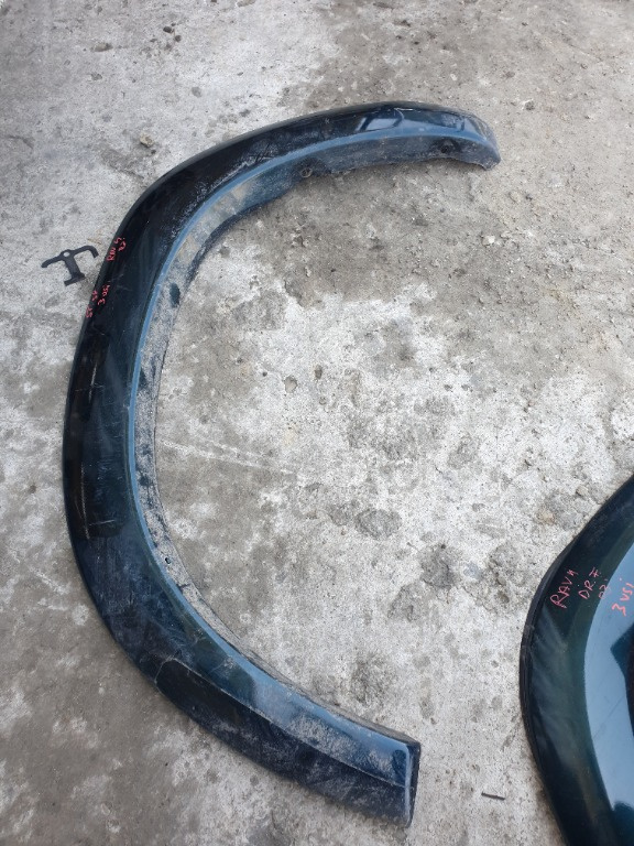 Bandou Aripa Spate Stanga Toyota Rav 4 2+1 Usi