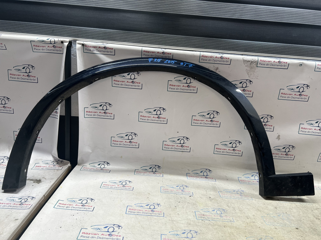 Bandou aripa stânga fata BMW X3 F25 2015