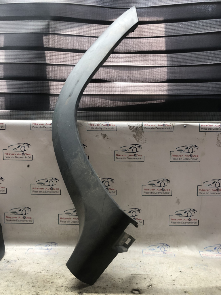 Bandou aripa stânga spate Dacia Duster 1.5 Motorina 2013, 788A33613R