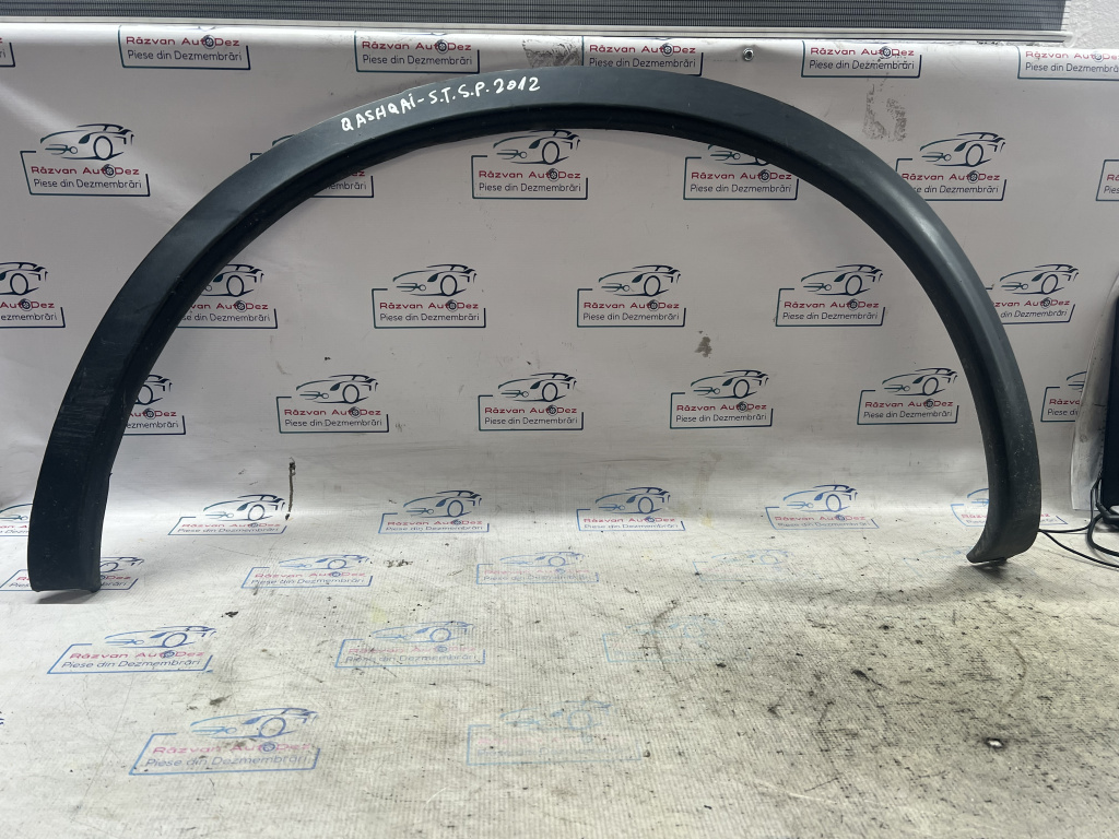 Bandou aripa stânga spate Nissan Qashqai 2012