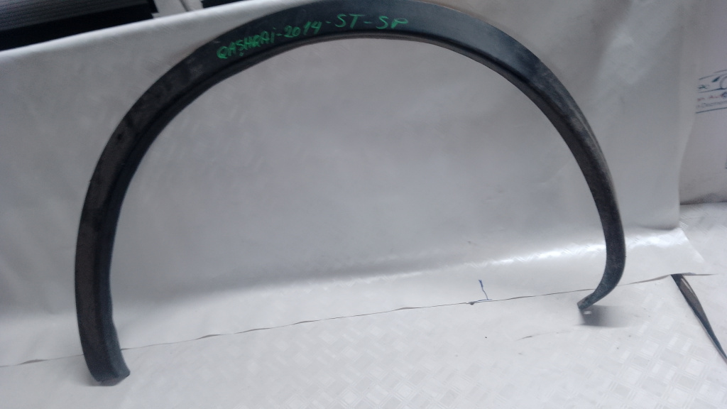 Bandou aripa stânga spate Nissan Qashqai - Motorina 2014, -