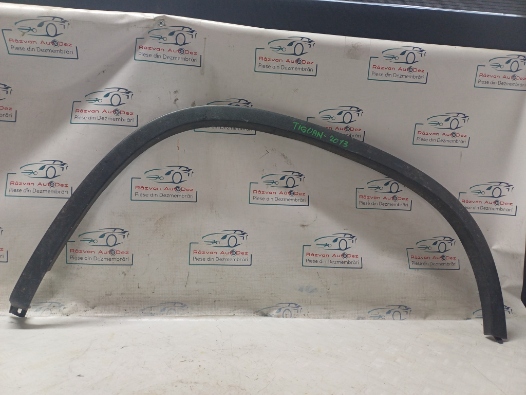 Bandou aripa stânga spate Volkswagen Tiguan - Motorina 2013, 5N0854819C