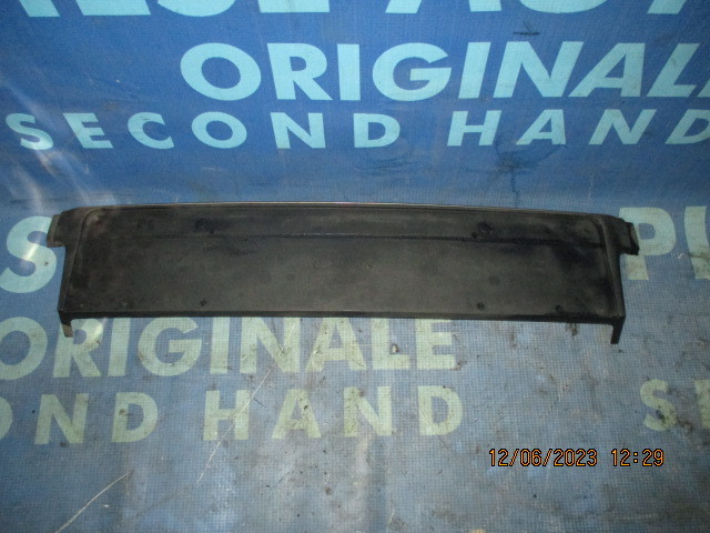 Bandou bara BMW E39 1997; 8226563 (suport numar)