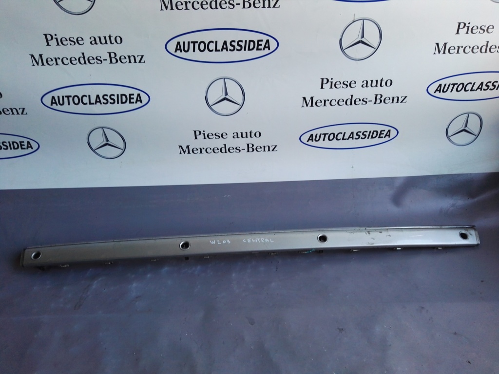 Bandou bara spate central Mercedes C class w203